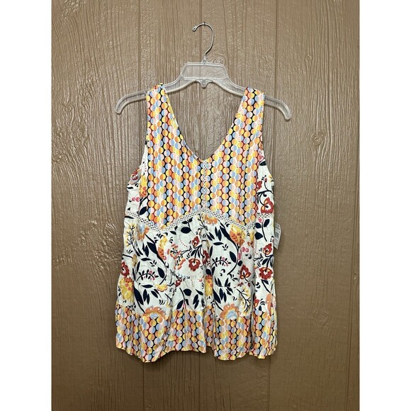 NWT Angie‎ V Neck Floral Tank Top Flowy Lace Detail Embroidery Size Medium Color - Picture 1 of 5